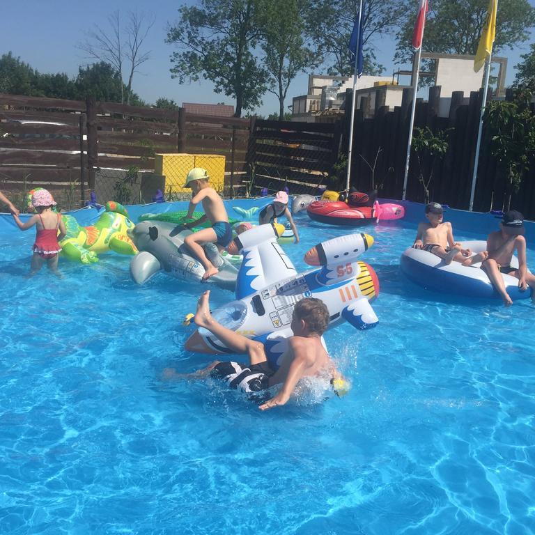 Domki I Apartamenty Caloroczne Koliber Władysławowo Exteriér fotografie
